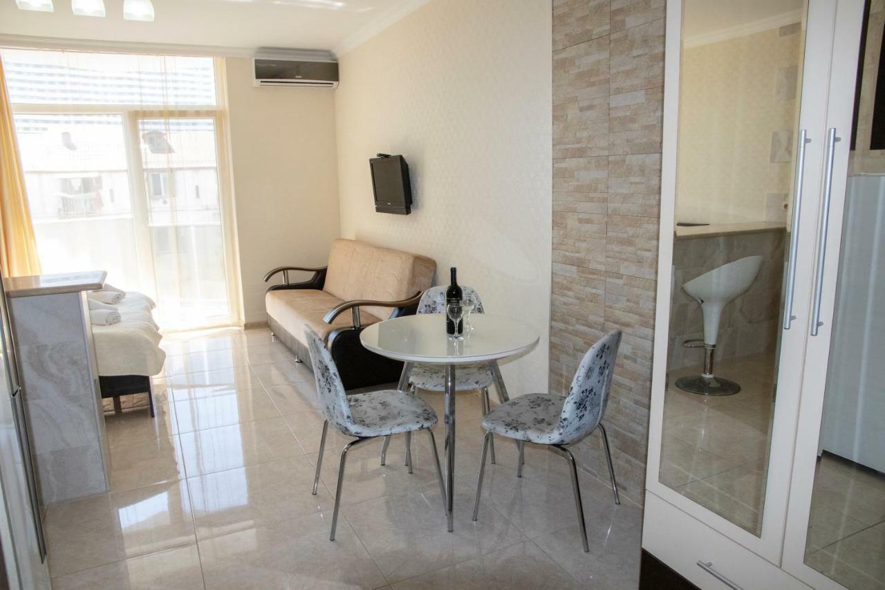 Orbi Apartment Ruslan Batumi Exterior foto