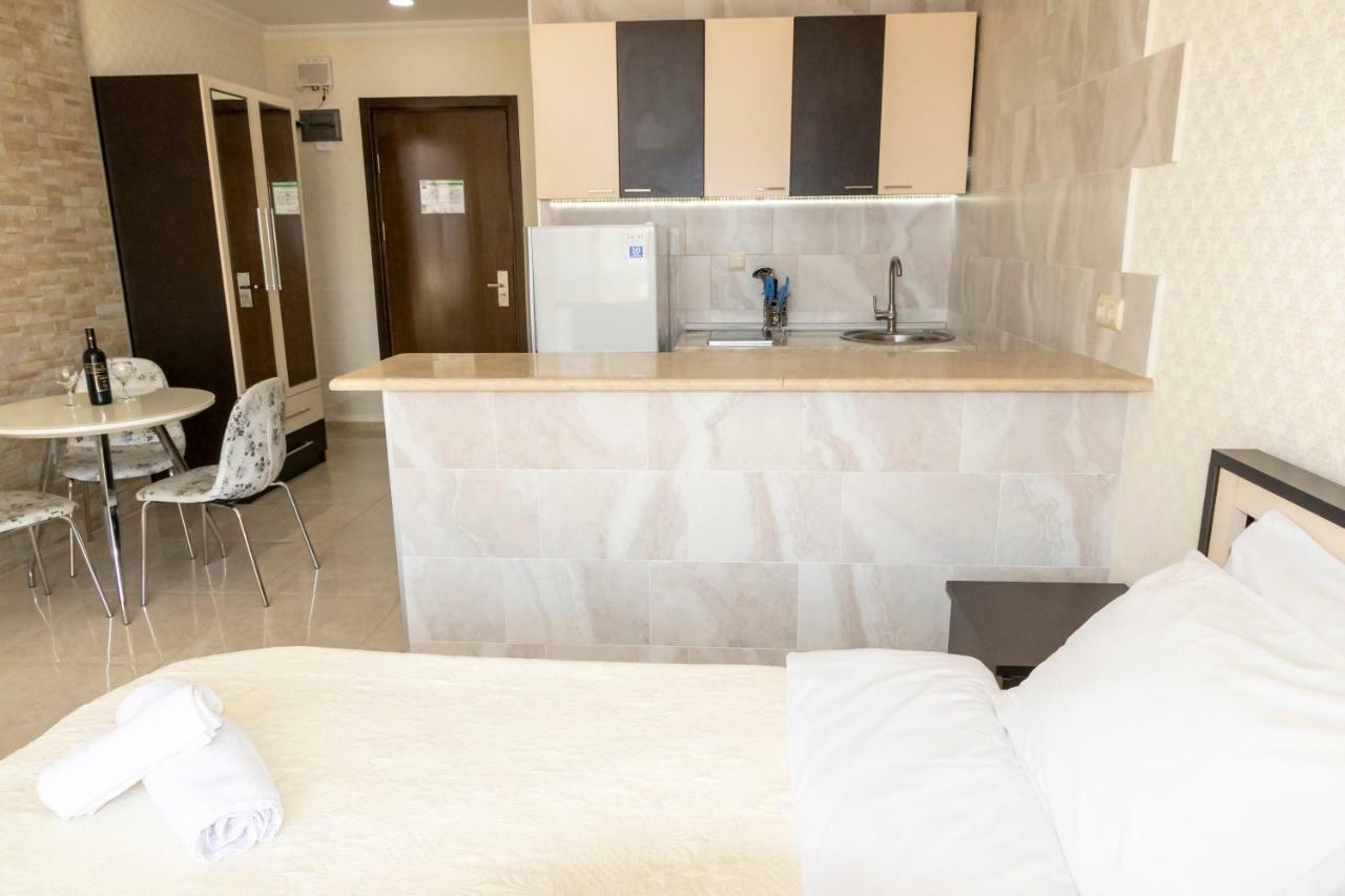 Orbi Apartment Ruslan Batumi Exterior foto